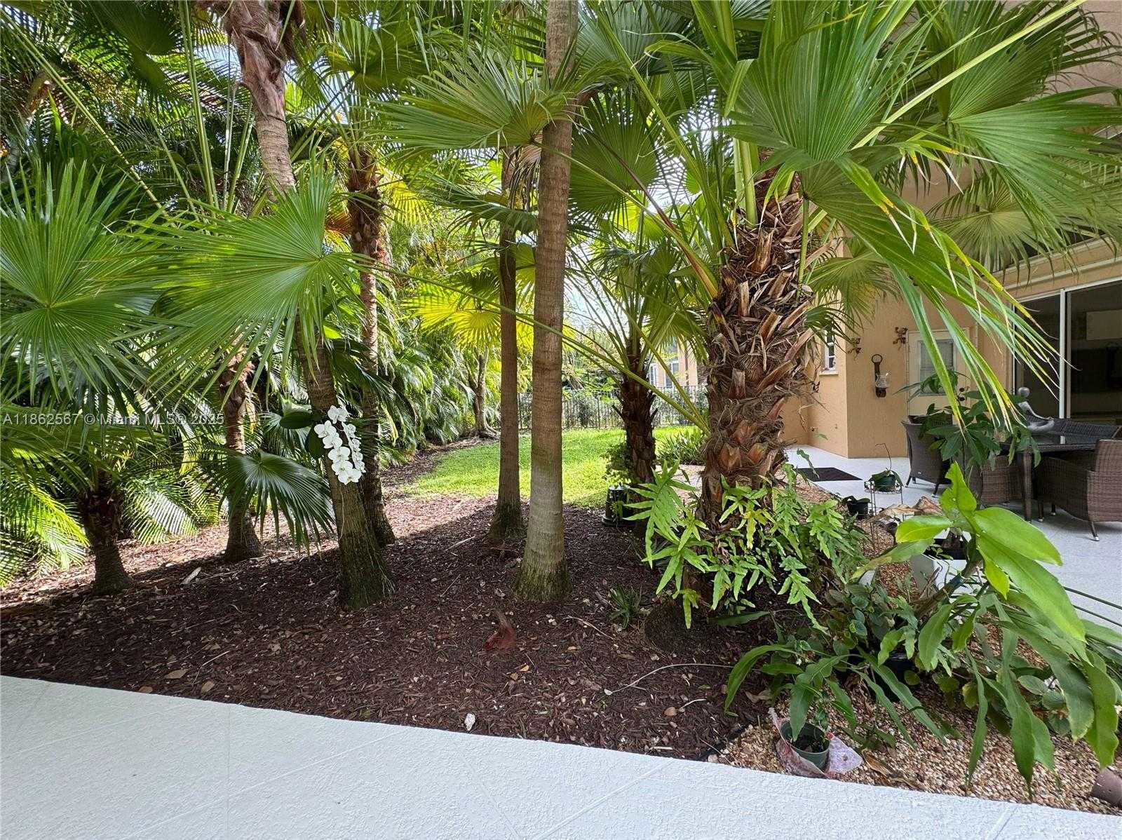 Small Image of 375 SABAL WAY, Weston Number 75