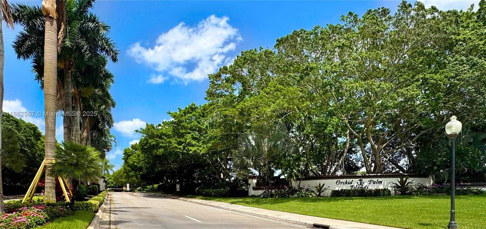 Small Image of 375 SABAL WAY, Weston Number 77