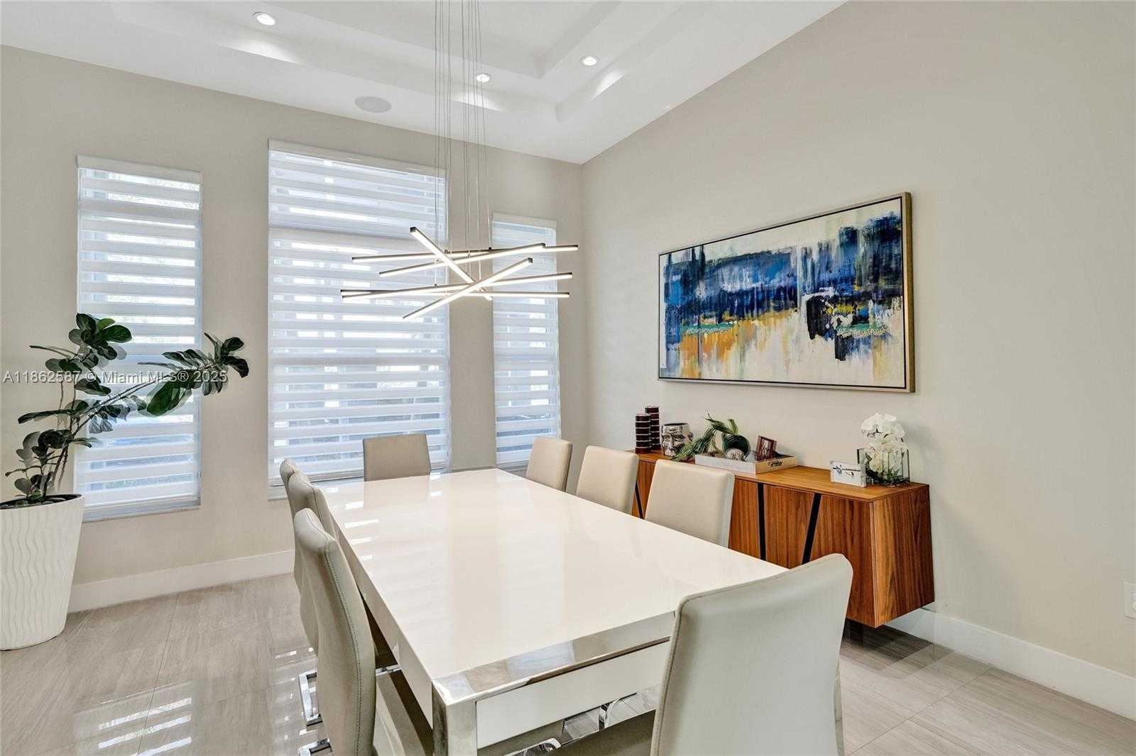 Small Image of 411 NORTH WEST 125TH AVE, Miami Number 13