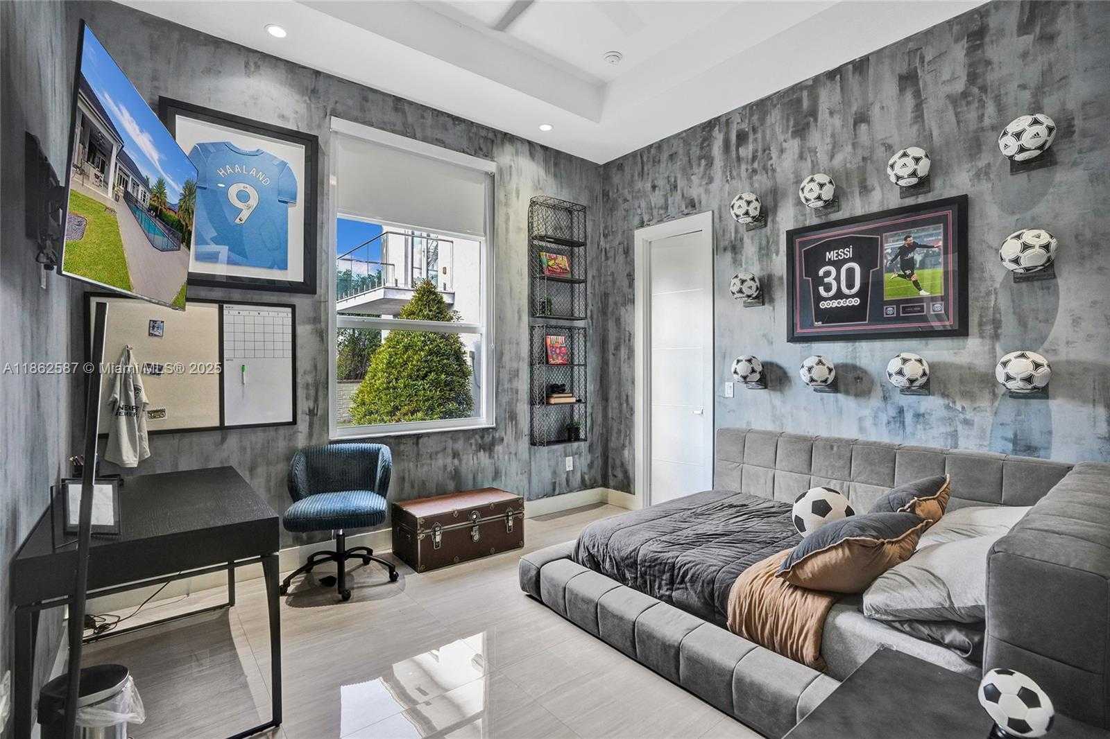 Small Image of 411 NORTH WEST 125TH AVE, Miami Number 18