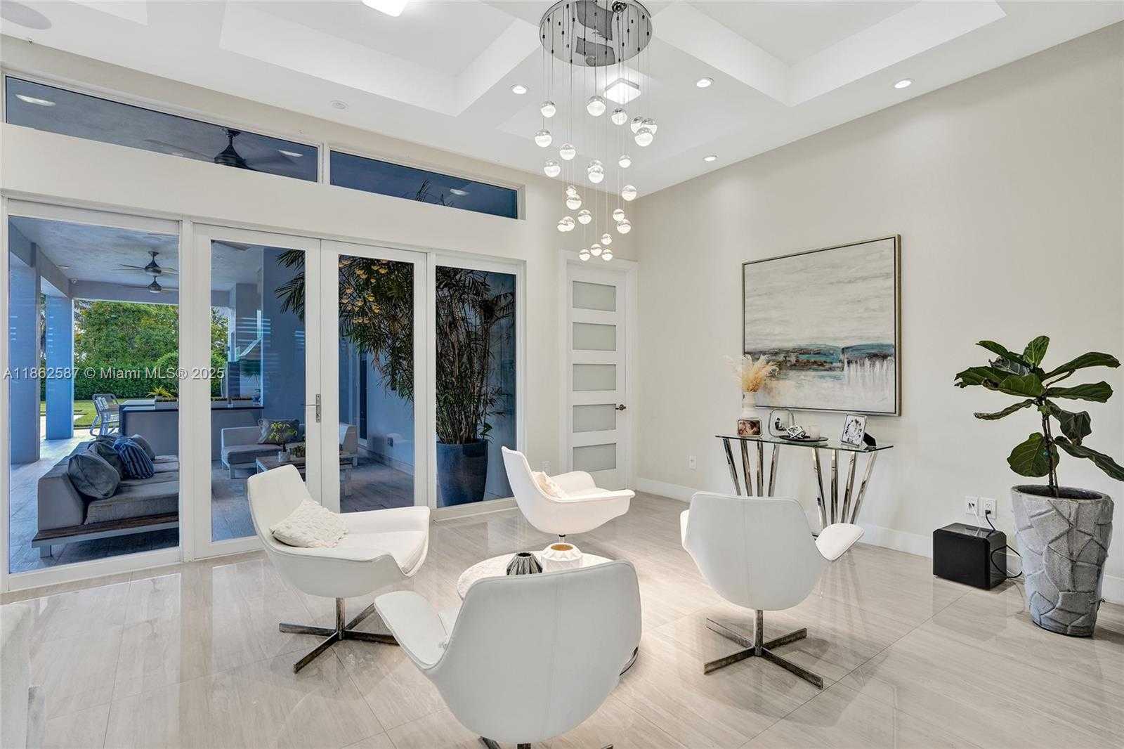 Small Image of 411 NORTH WEST 125TH AVE, Miami Number 19