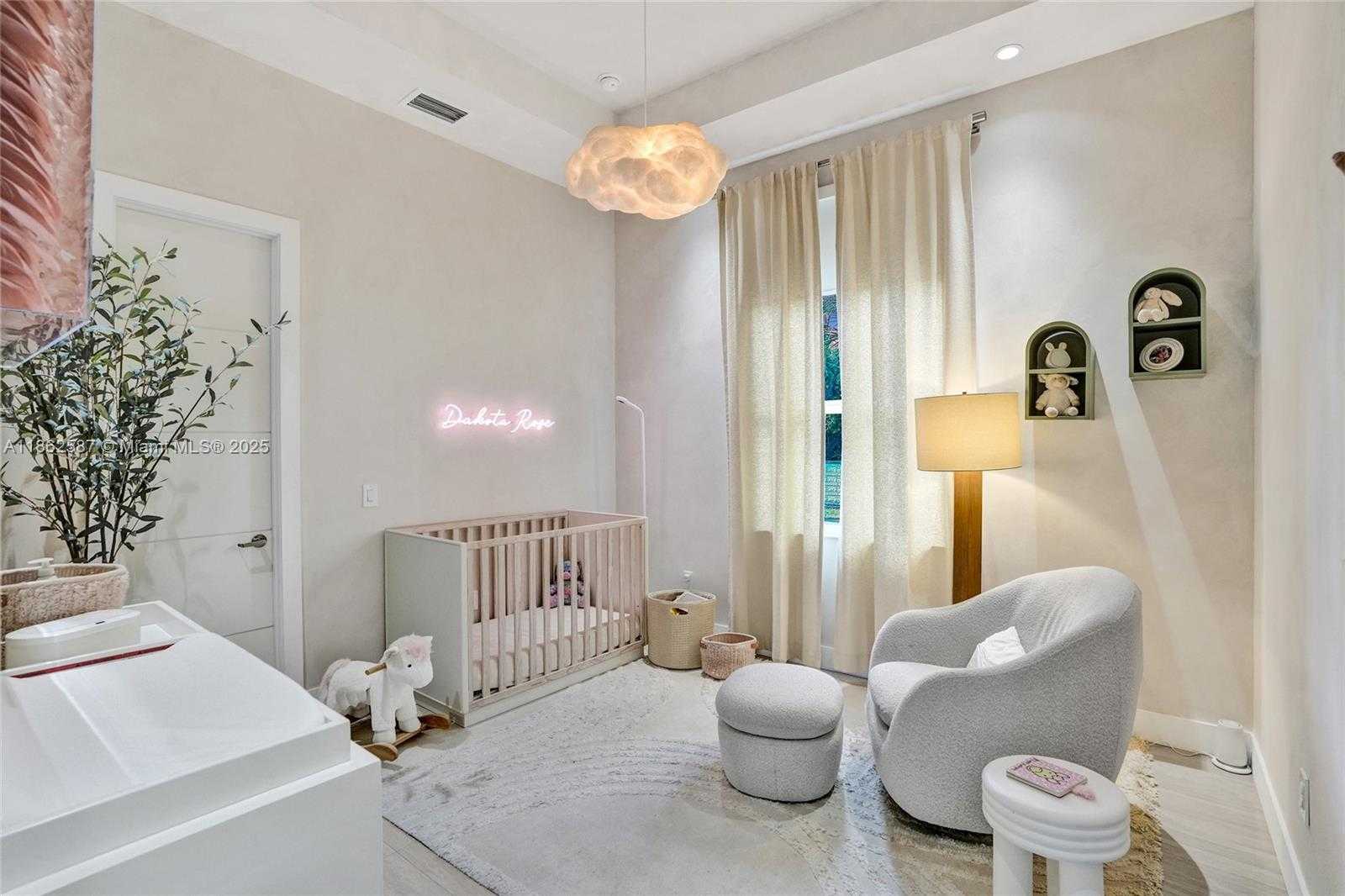 Small Image of 411 NORTH WEST 125TH AVE, Miami Number 22