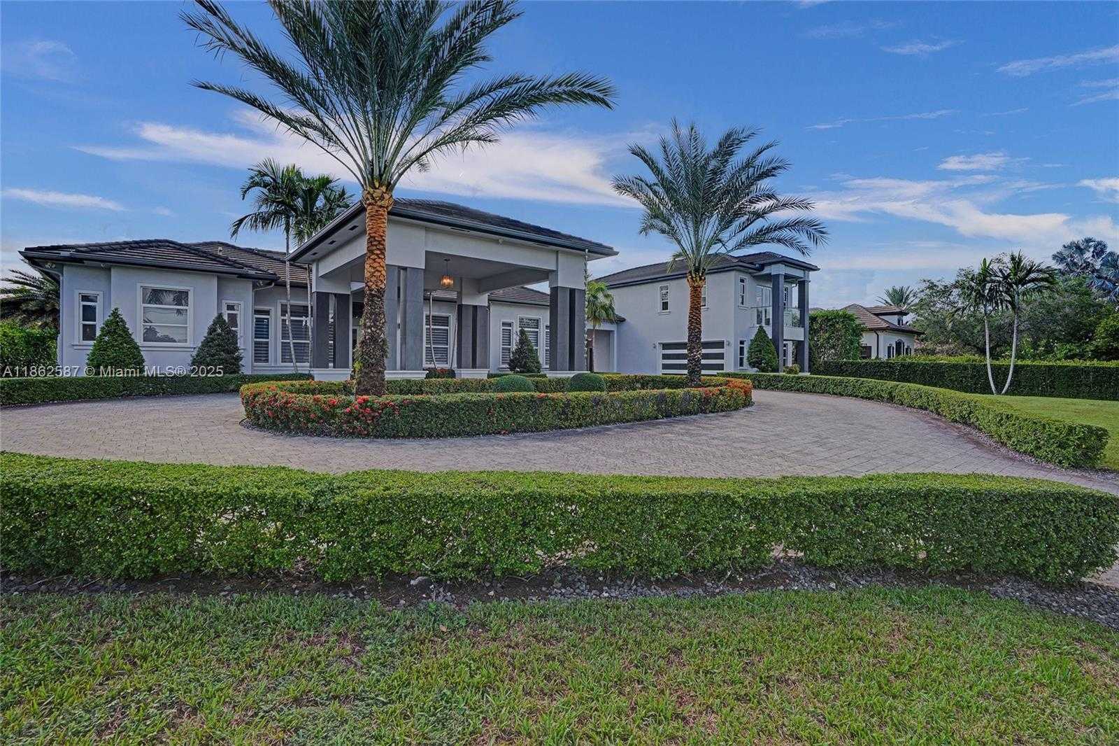 Small Image of 411 NORTH WEST 125TH AVE, Miami Number 36