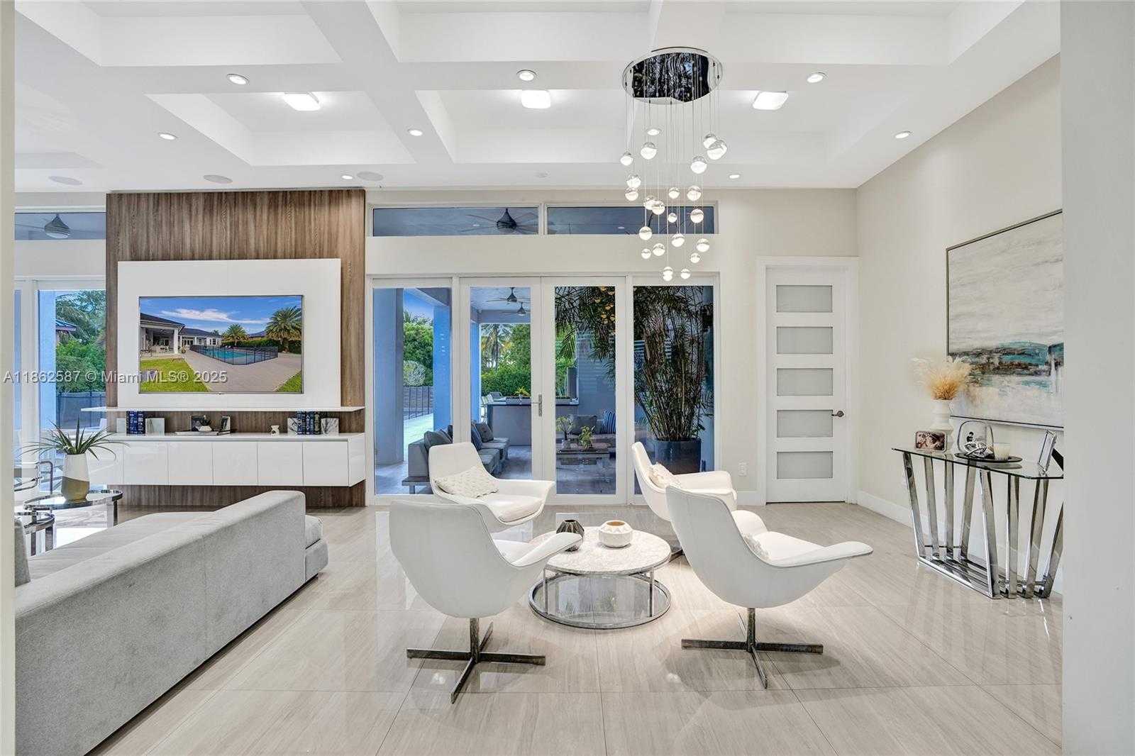Small Image of 411 NORTH WEST 125TH AVE, Miami Number 7