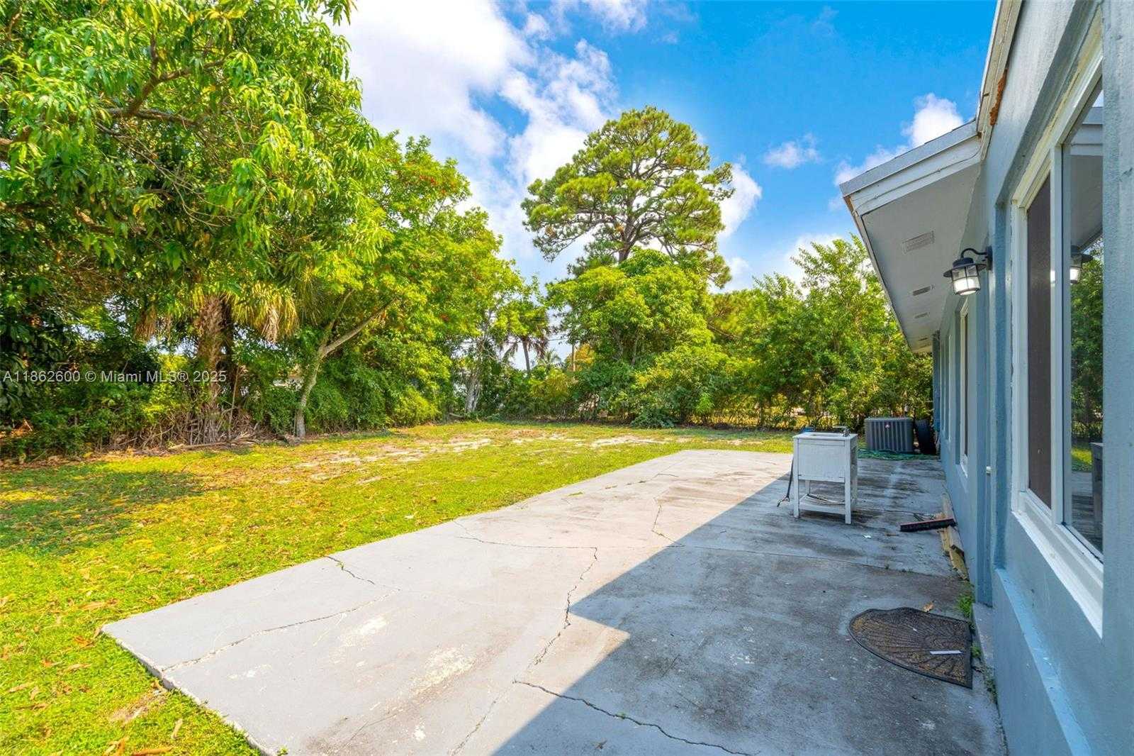 Small Image of 640 EAST MELROSE CIR, Fort Lauderdale Number 23
