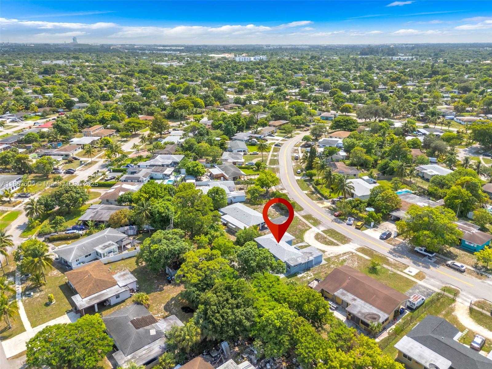 Small Image of 640 EAST MELROSE CIR, Fort Lauderdale Number 32