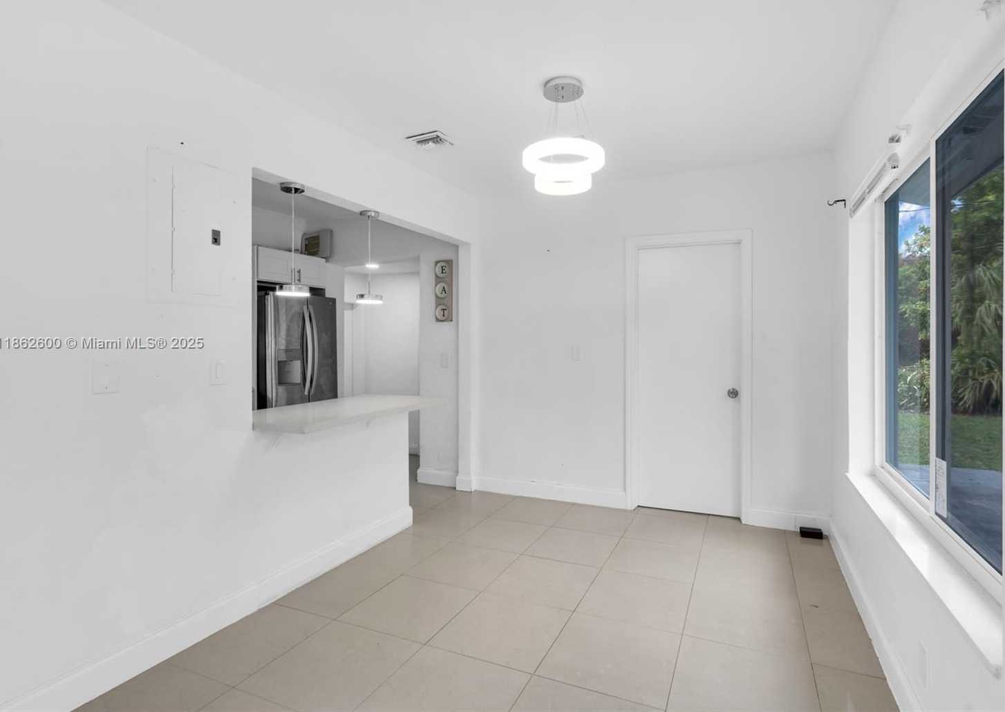 Small Image of 640 EAST MELROSE CIR, Fort Lauderdale Number 8