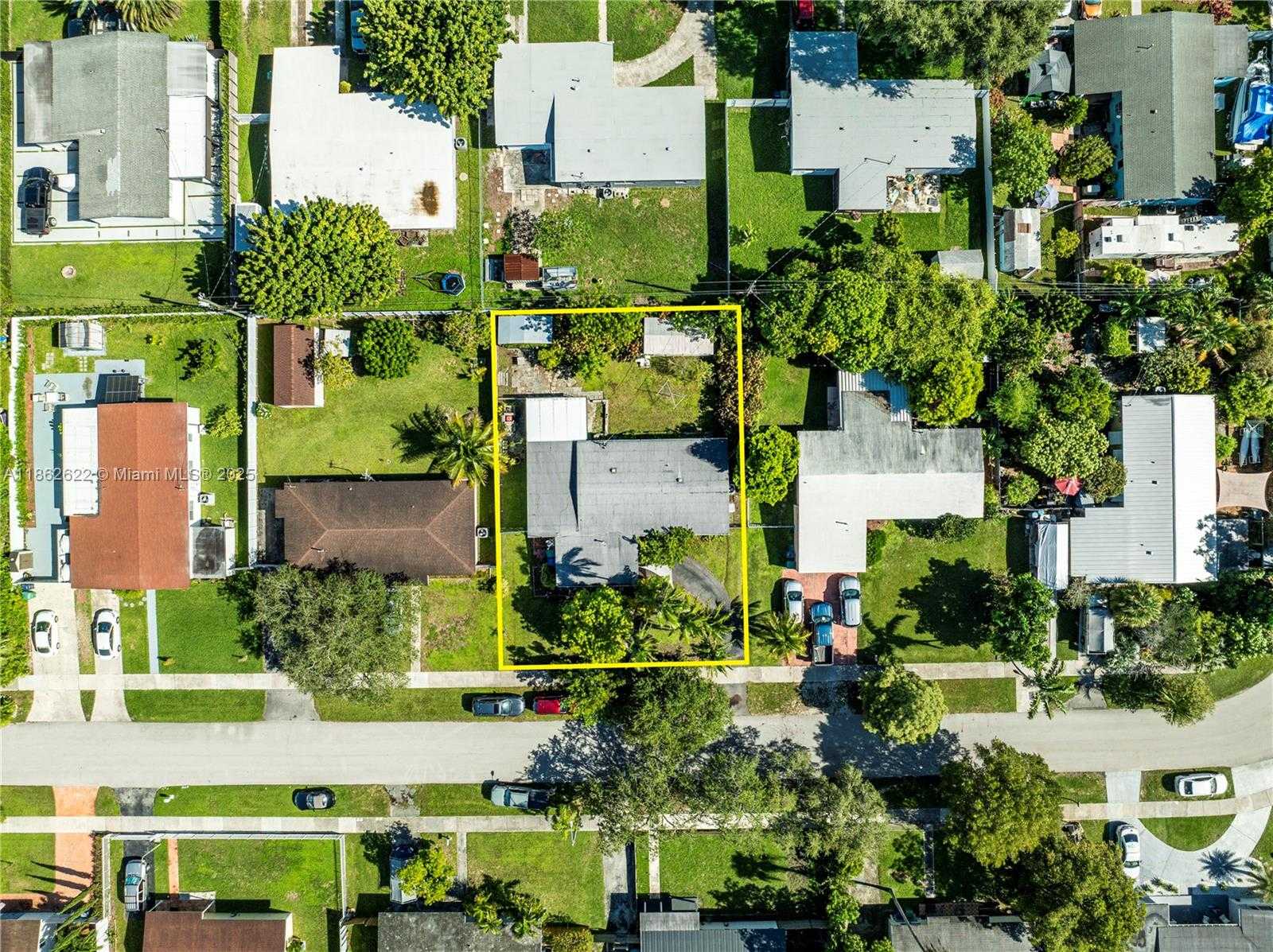 Small Image of 9241 MARINE DR, Cutler Bay Number 28