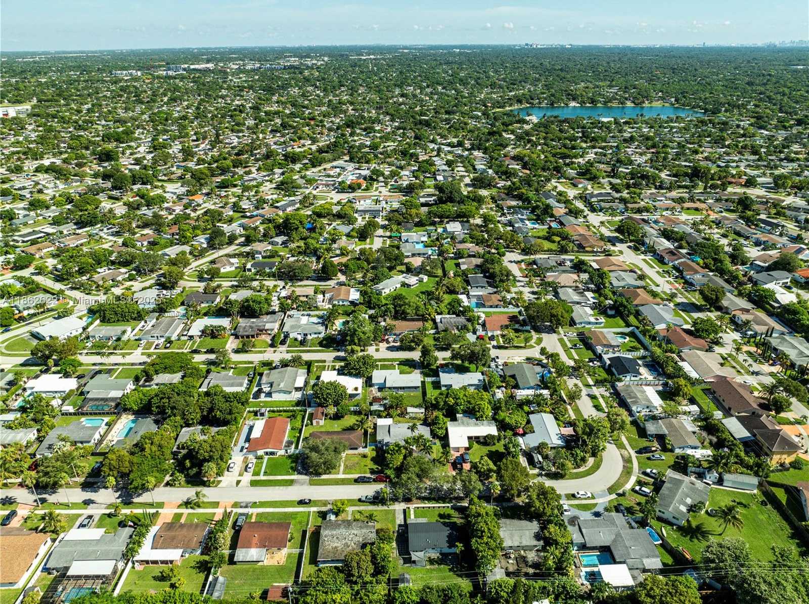 Small Image of 9241 MARINE DR, Cutler Bay Number 32