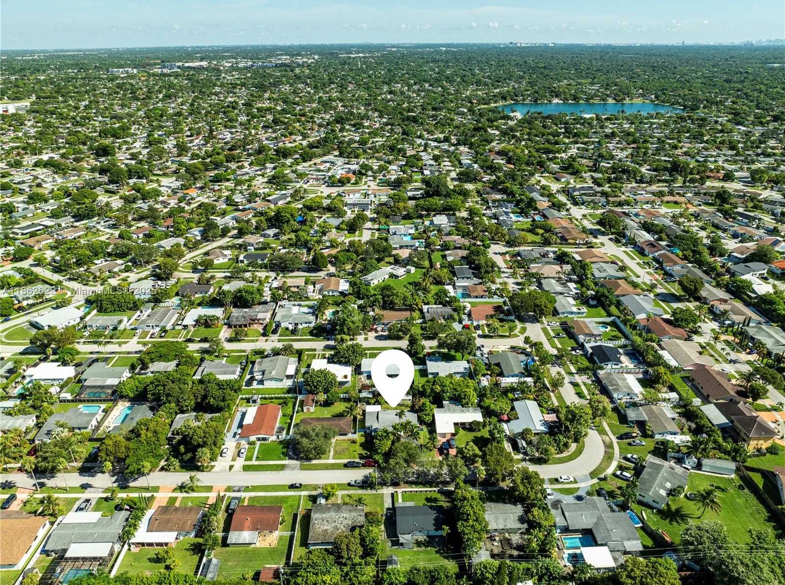 Small Image of 9241 MARINE DR, Cutler Bay Number 33