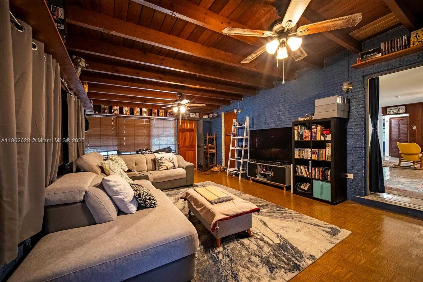Small Image of 9241 MARINE DR, Cutler Bay Number 8