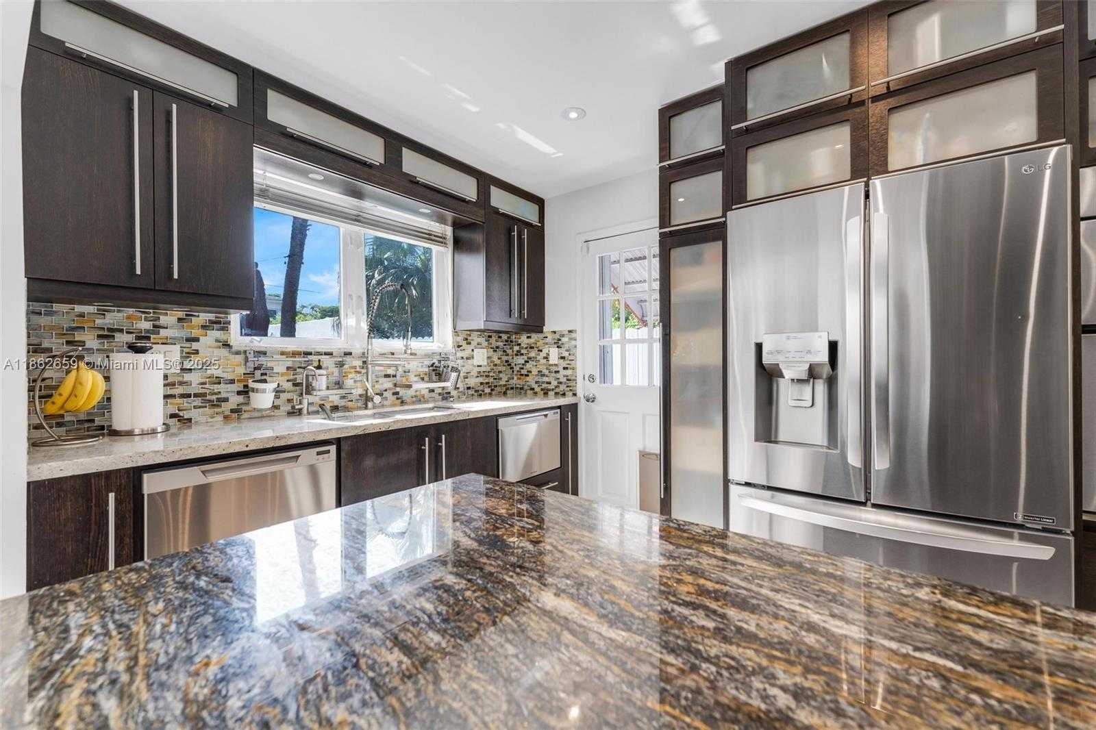 Small Image of 1800 JEFFERSON AVE, Miami Beach Number 10
