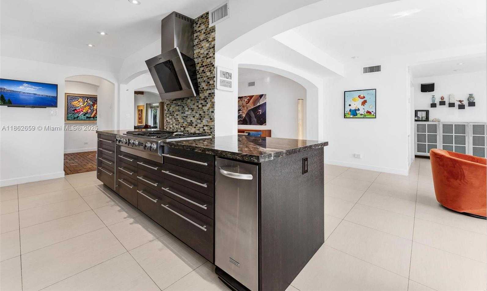 Small Image of 1800 JEFFERSON AVE, Miami Beach Number 13