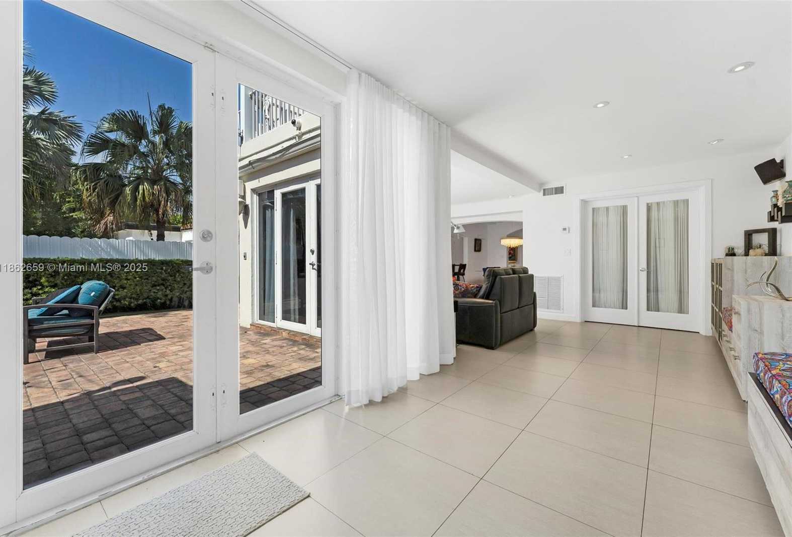 Small Image of 1800 JEFFERSON AVE, Miami Beach Number 22
