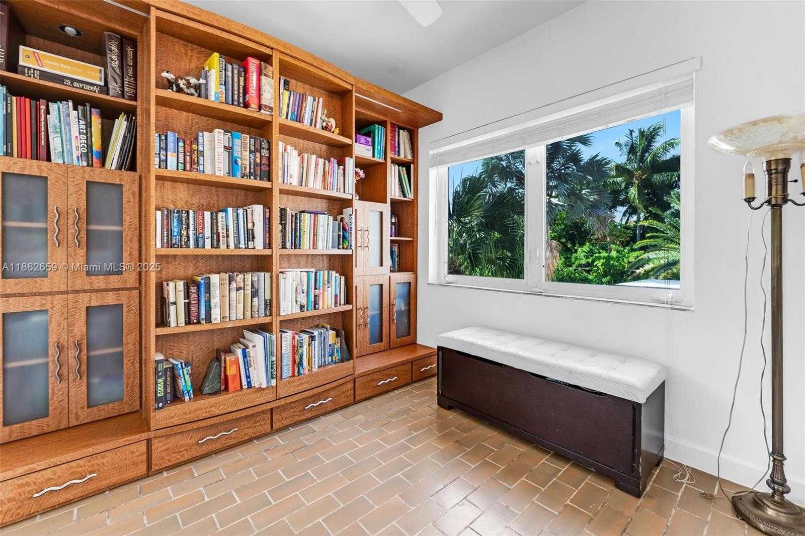 Small Image of 1800 JEFFERSON AVE, Miami Beach Number 42