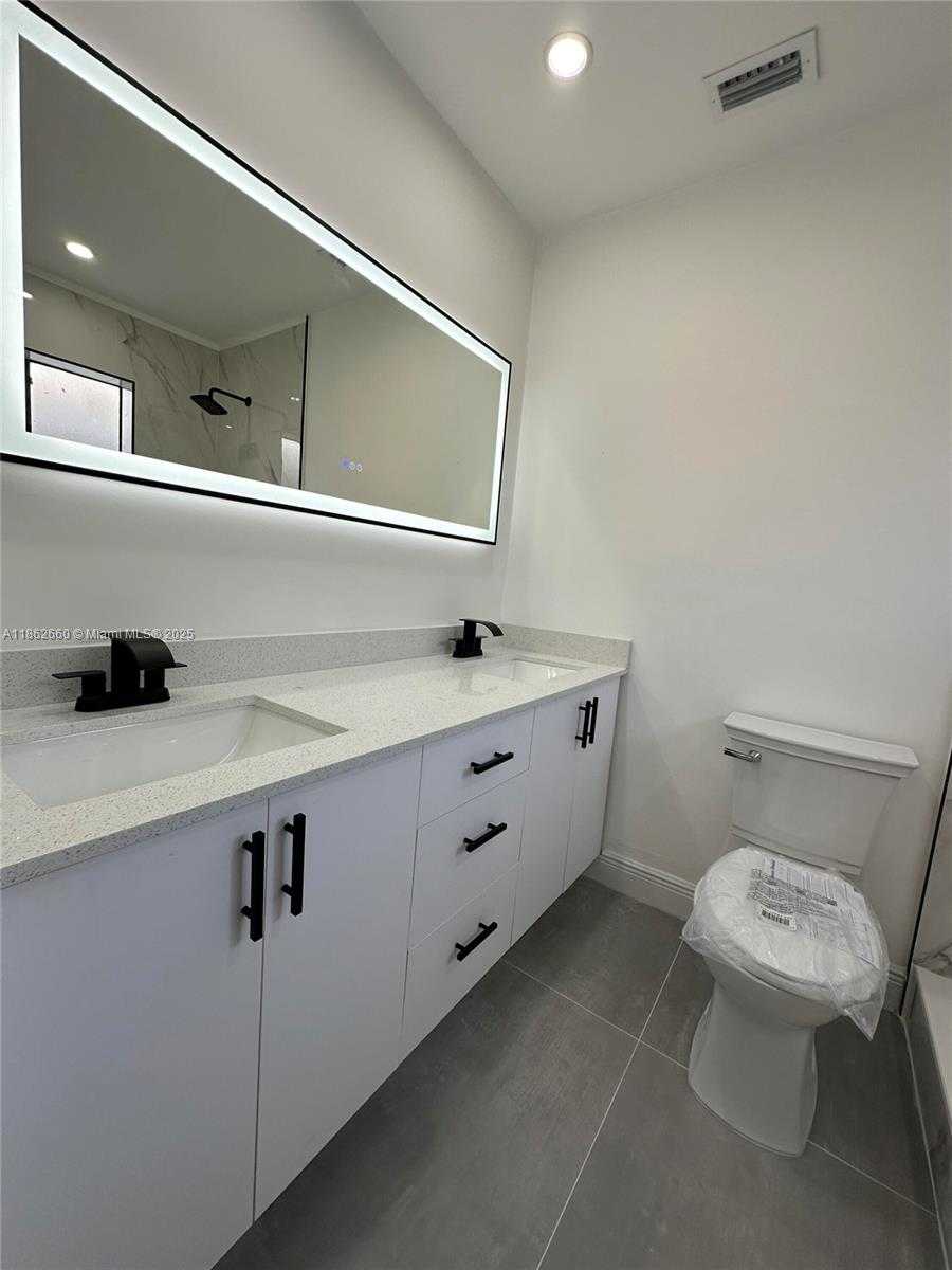Small Image of 25031 SOUTH WEST 126TH CT, Homestead Number 10