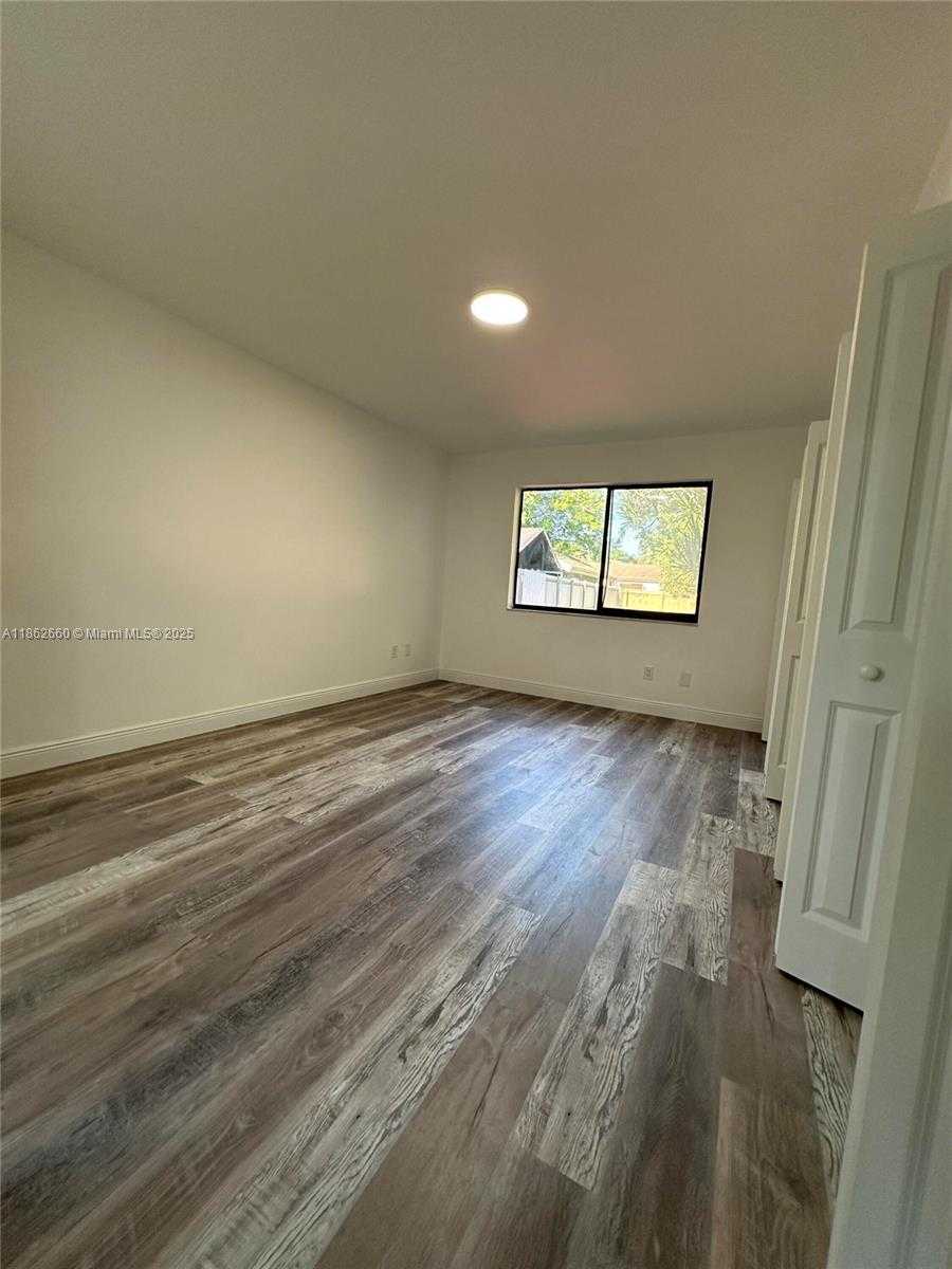 Small Image of 25031 SOUTH WEST 126TH CT, Homestead Number 17