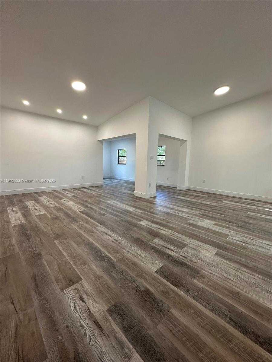 Small Image of 25031 SOUTH WEST 126TH CT, Homestead Number 18