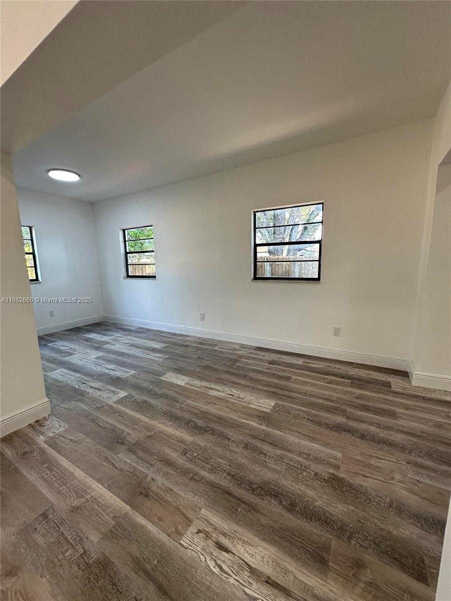 Small Image of 25031 SOUTH WEST 126TH CT, Homestead Number 19