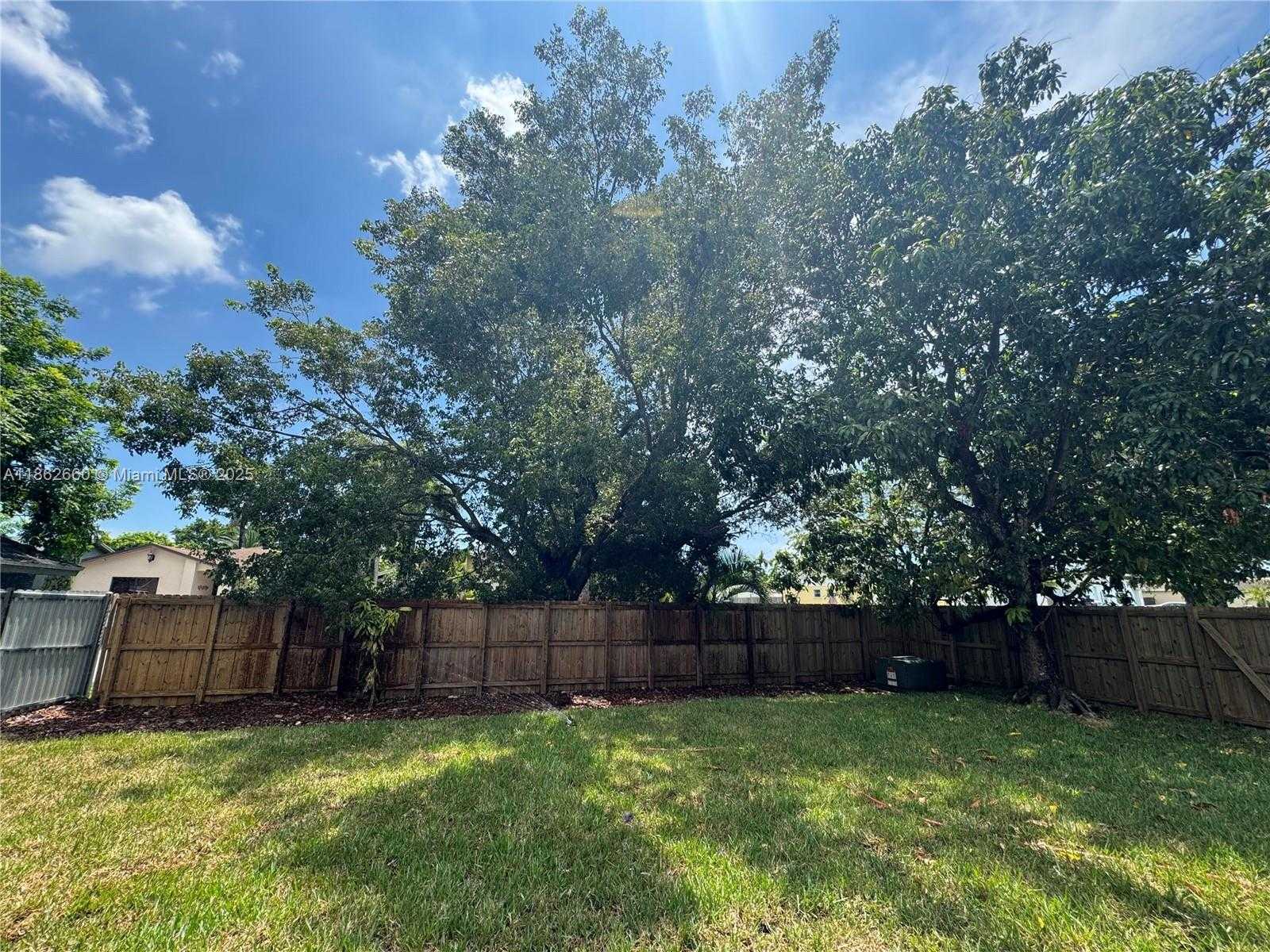 Small Image of 25031 SOUTH WEST 126TH CT, Homestead Number 32
