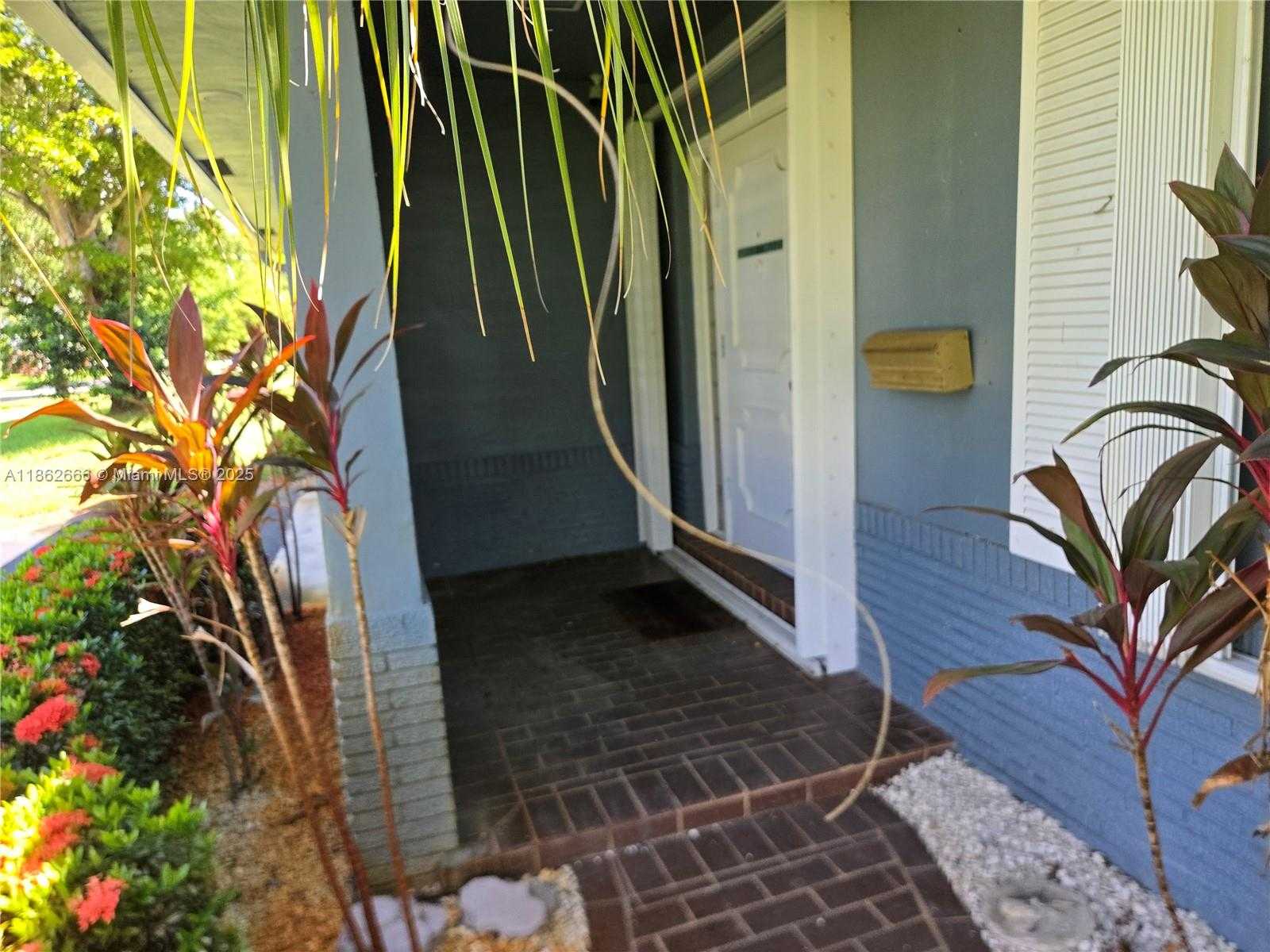 Small Image of 520 NORTH WEST 75TH TER, Plantation Number 12