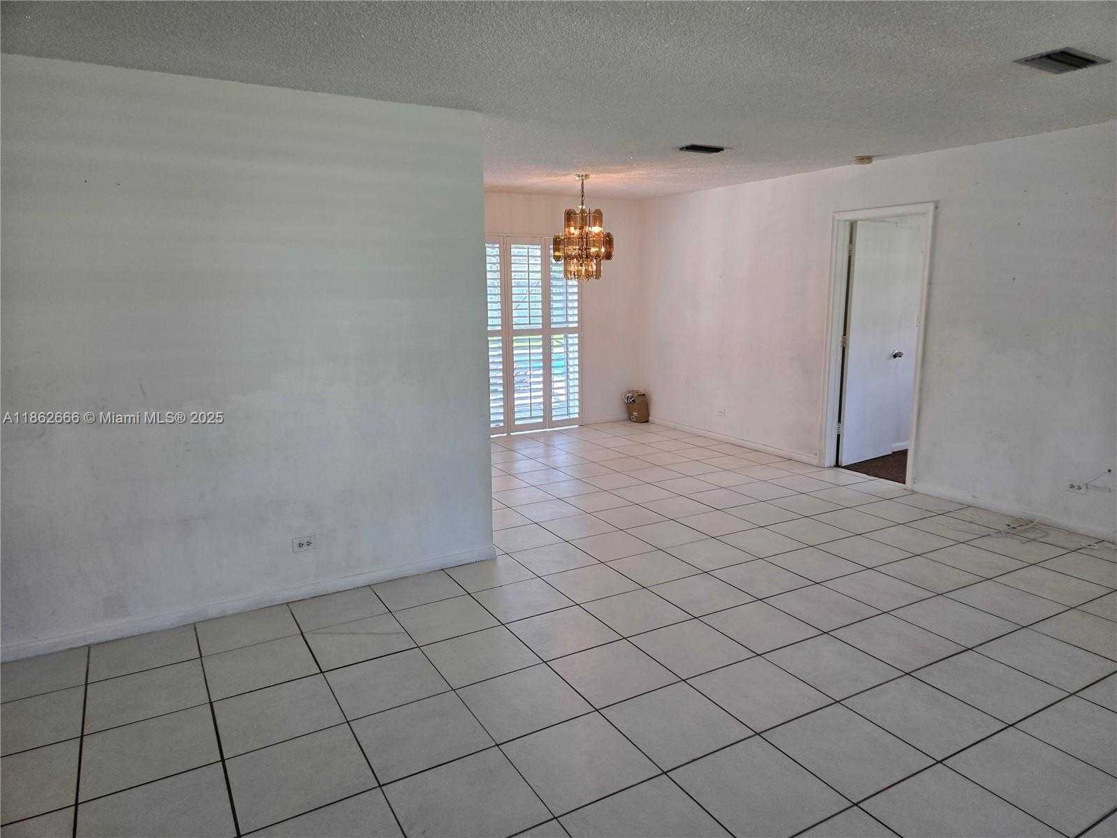 Small Image of 520 NORTH WEST 75TH TER, Plantation Number 15