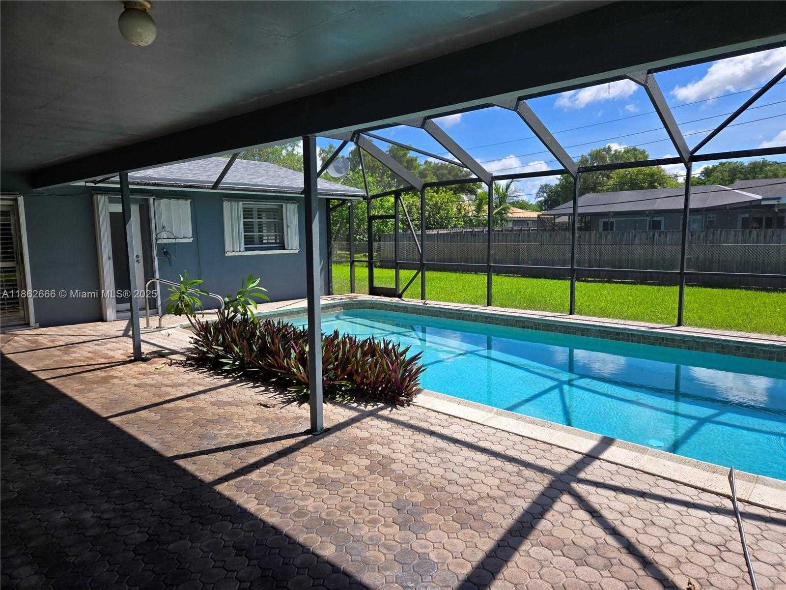 Small Image of 520 NORTH WEST 75TH TER, Plantation Number 22