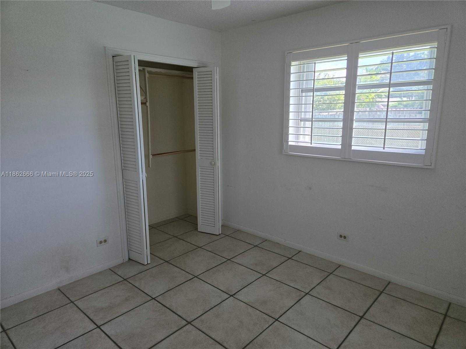 Small Image of 520 NORTH WEST 75TH TER, Plantation Number 83