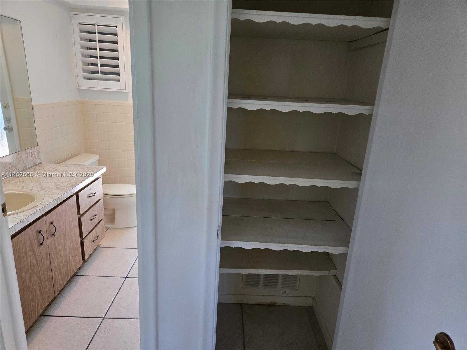 Small Image of 520 NORTH WEST 75TH TER, Plantation Number 85