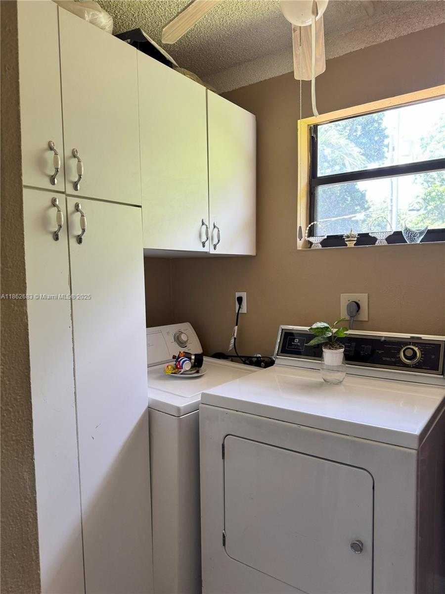 Small Image of 275 EAST 34TH ST, Hialeah Number 15