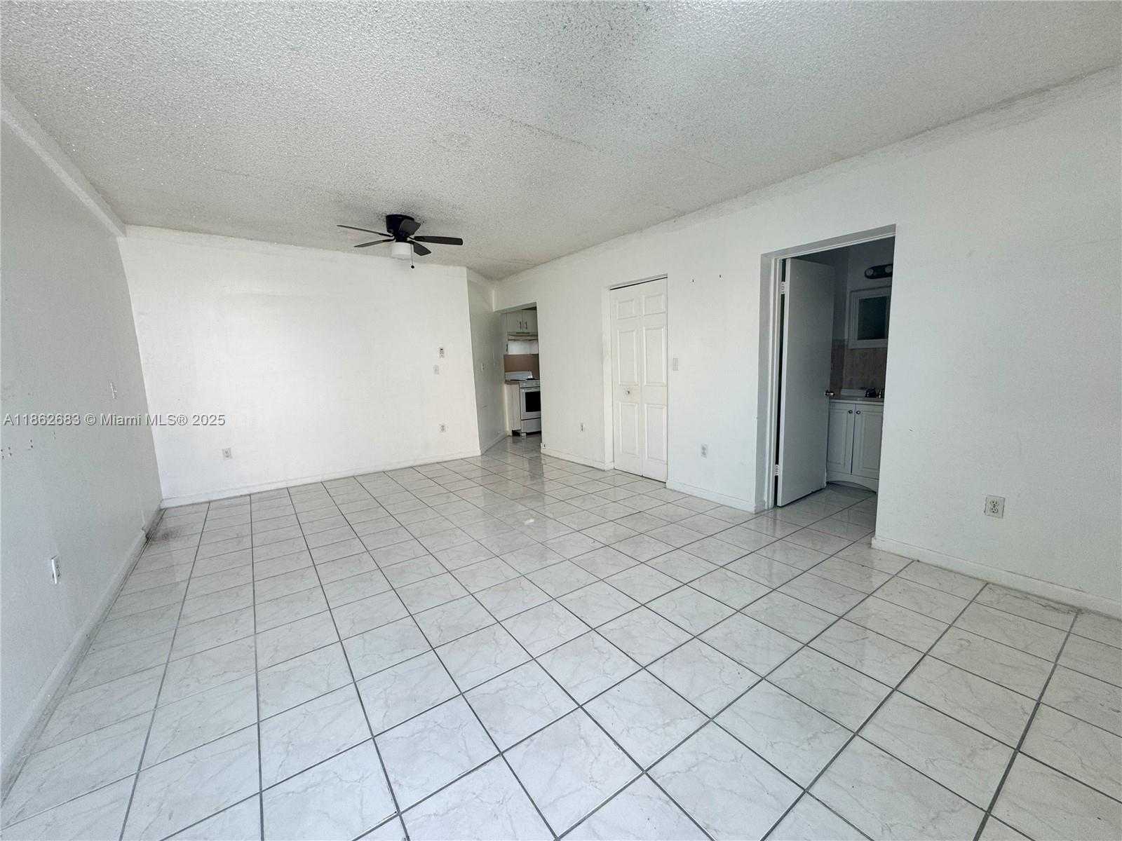 Small Image of 275 EAST 34TH ST, Hialeah Number 19