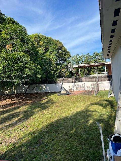 Small Image of 275 EAST 34TH ST, Hialeah Number 27