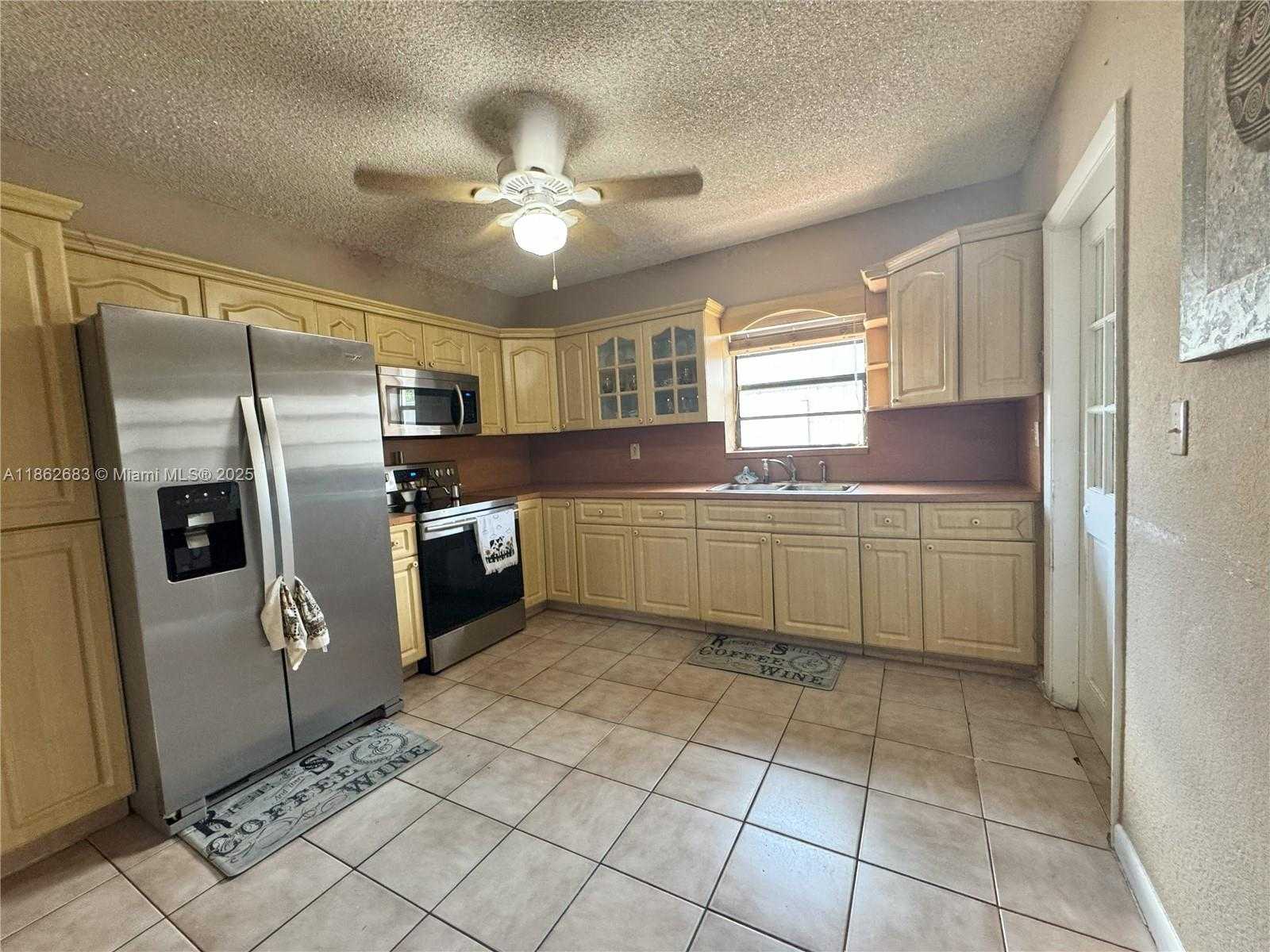 Small Image of 275 EAST 34TH ST, Hialeah Number 3