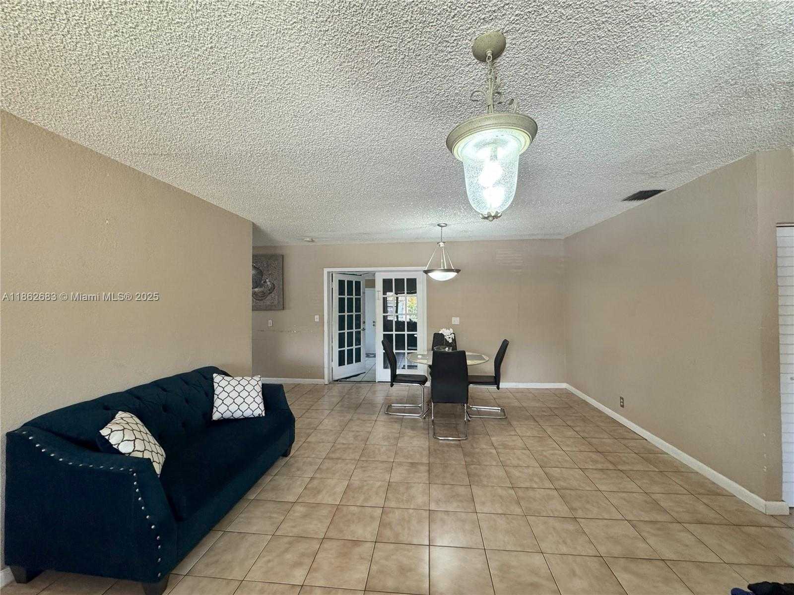 Small Image of 275 EAST 34TH ST, Hialeah Number 4