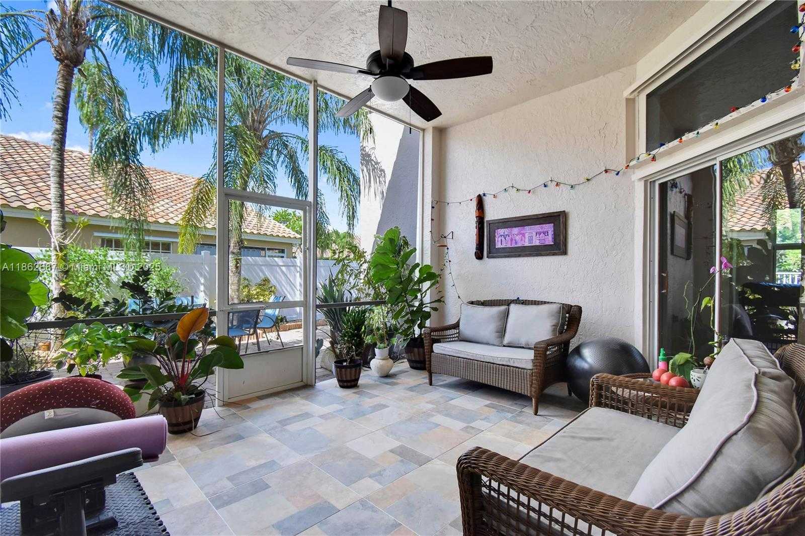Small Image of 211 CAMERON CT, Weston Number 13