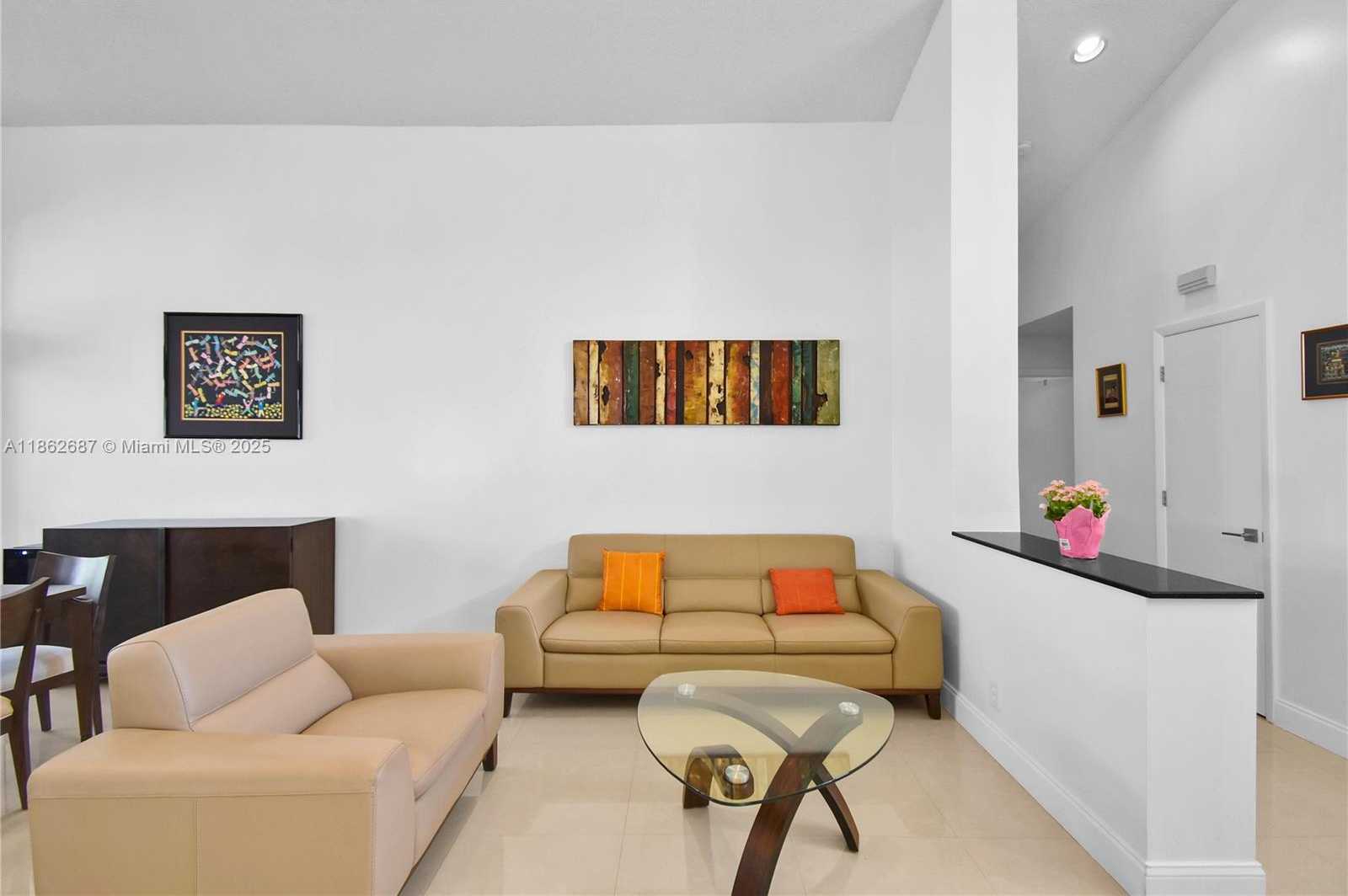 Small Image of 211 CAMERON CT, Weston Number 15