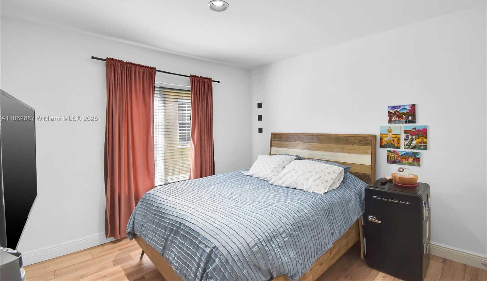 Small Image of 211 CAMERON CT, Weston Number 21