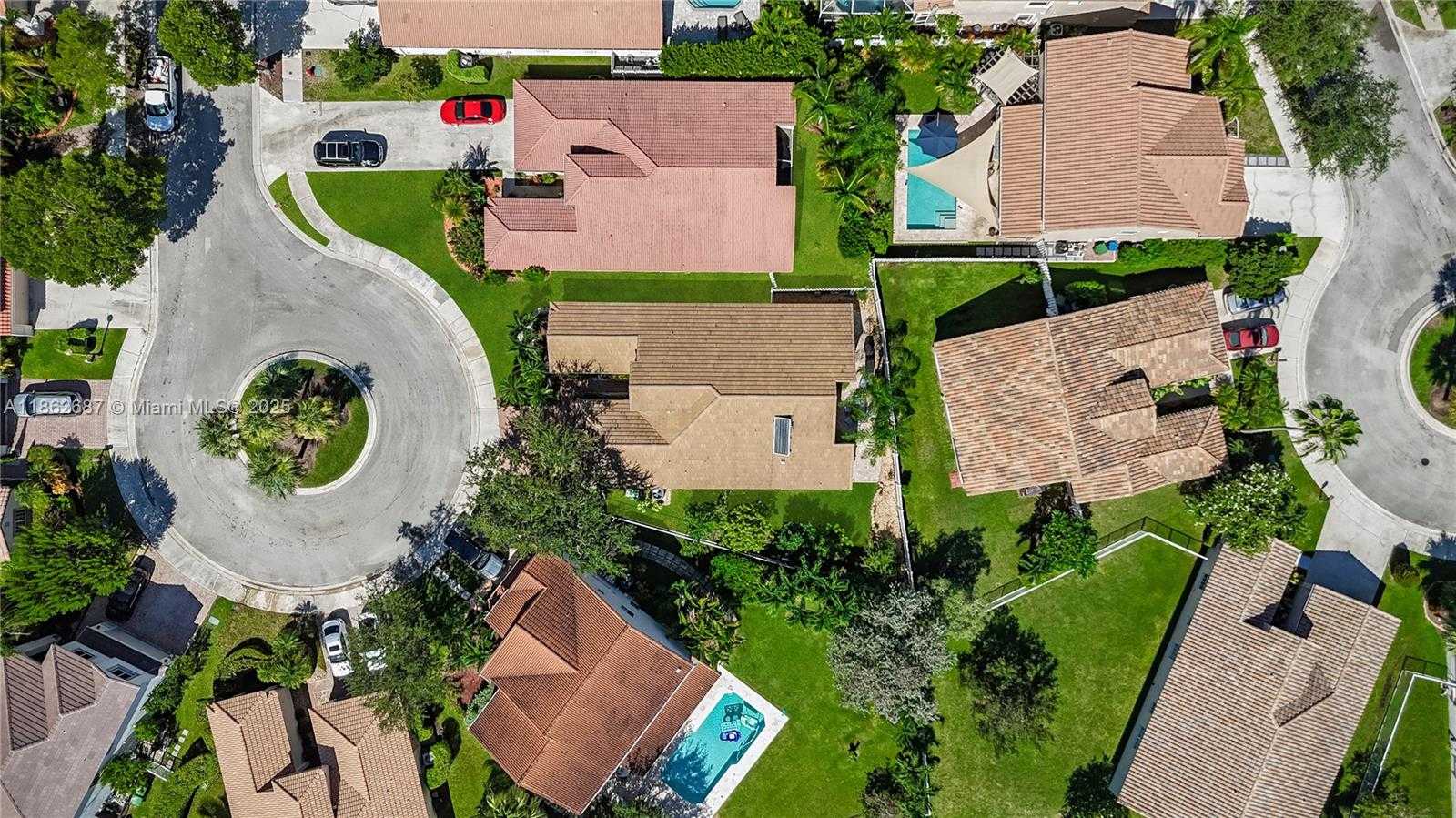 Small Image of 211 CAMERON CT, Weston Number 29