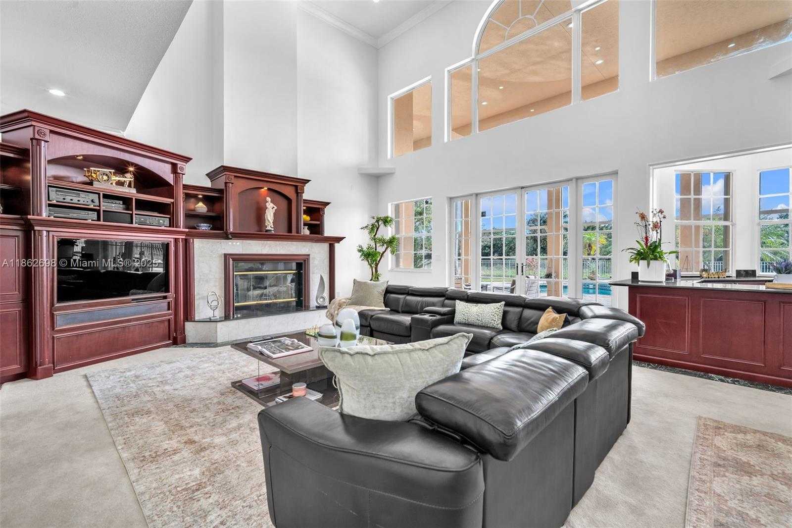 Small Image of 3855 WINDMILL LAKE RD, Weston Number 24