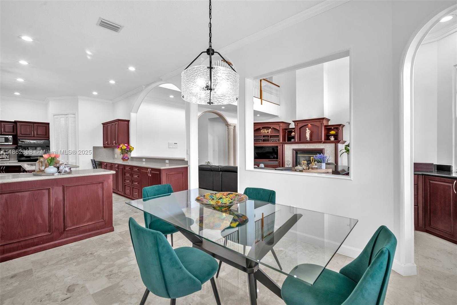 Small Image of 3855 WINDMILL LAKE RD, Weston Number 25