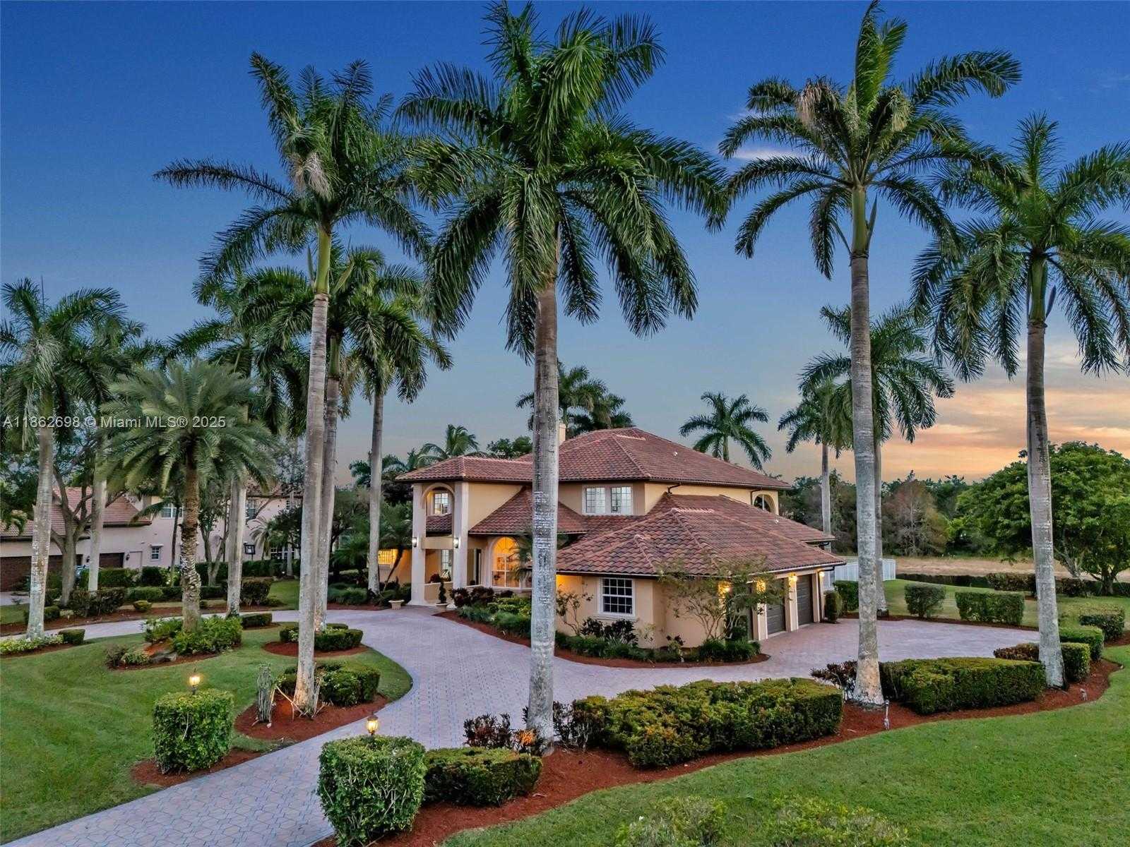 Small Image of 3855 WINDMILL LAKE RD, Weston Number 64