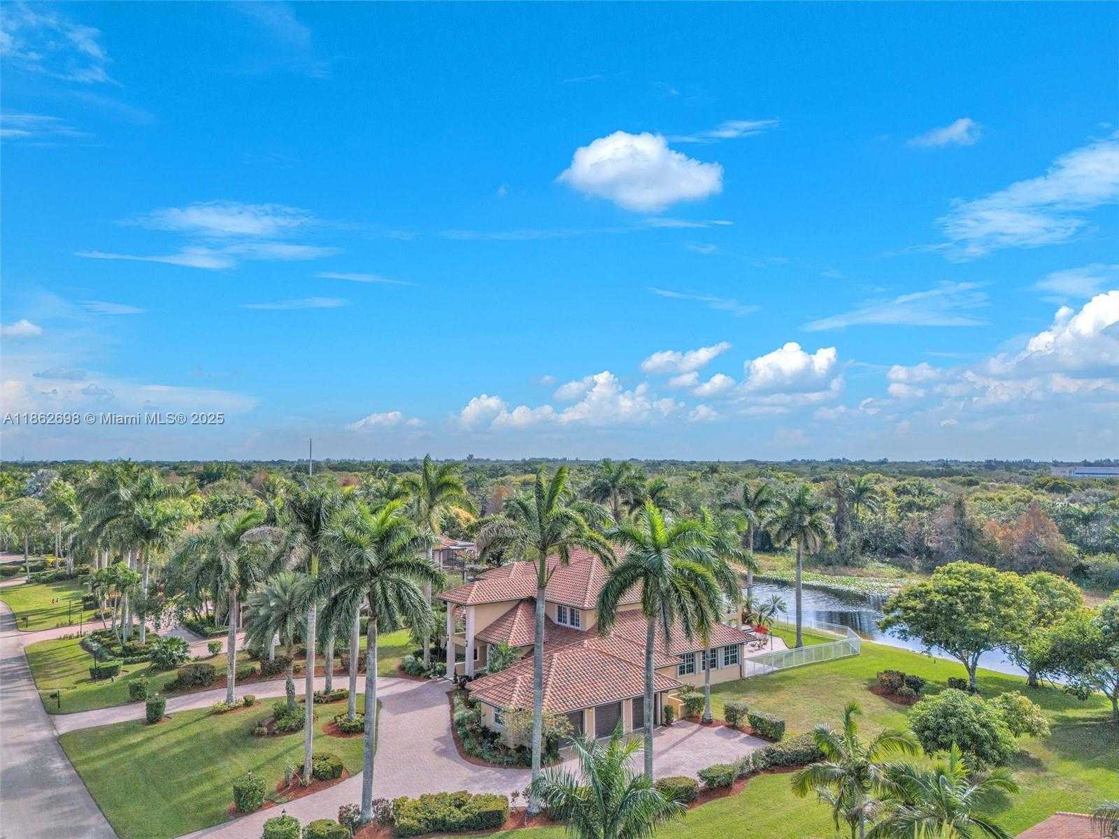 Small Image of 3855 WINDMILL LAKE RD, Weston Number 72