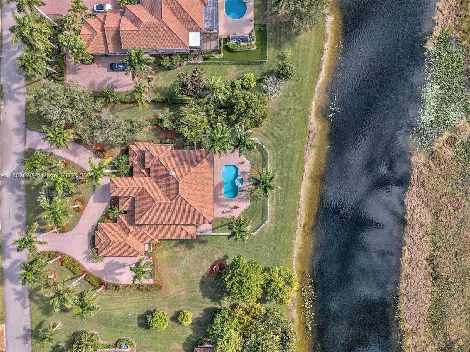 Small Image of 3855 WINDMILL LAKE RD, Weston Number 81