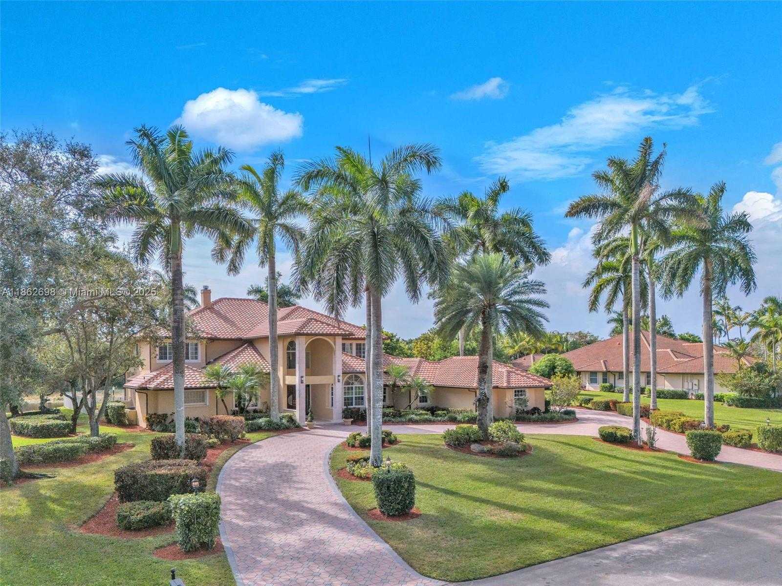 Small Image of 3855 WINDMILL LAKE RD, Weston Number 83
