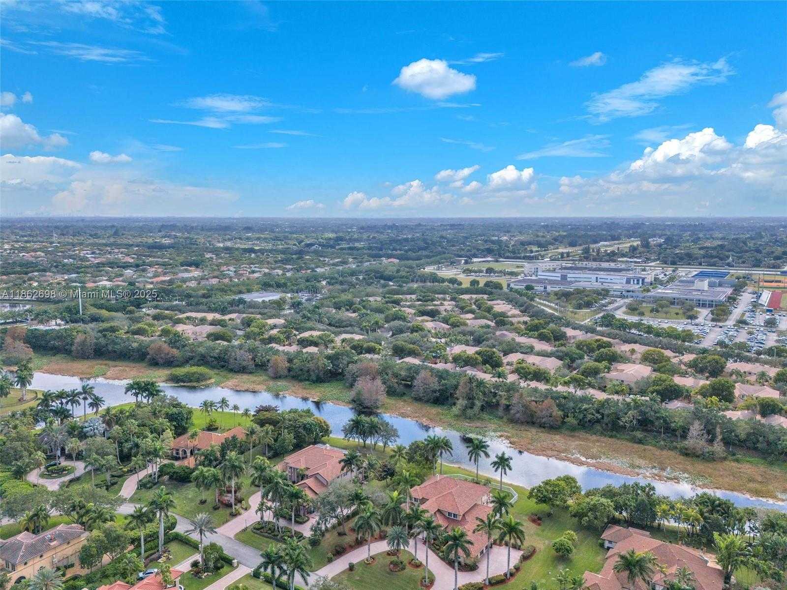 Small Image of 3855 WINDMILL LAKE RD, Weston Number 85