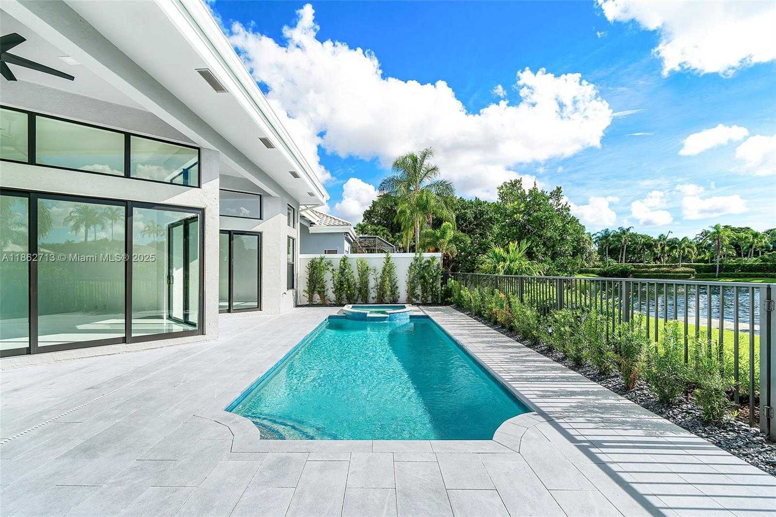 Small Image of 118 EMERALD KEY LN, Palm Beach Gardens Number 19