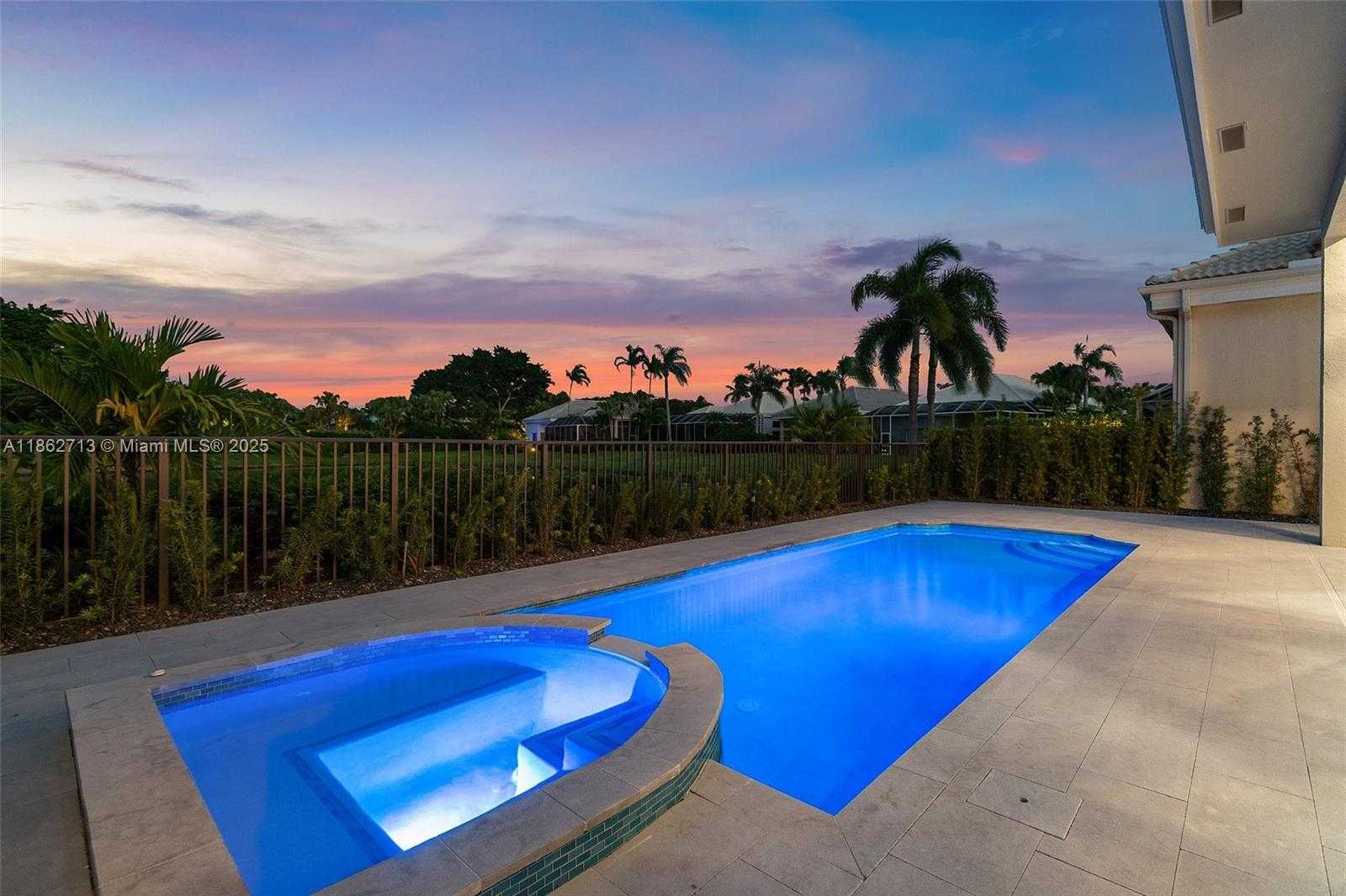 Small Image of 118 EMERALD KEY LN, Palm Beach Gardens Number 26
