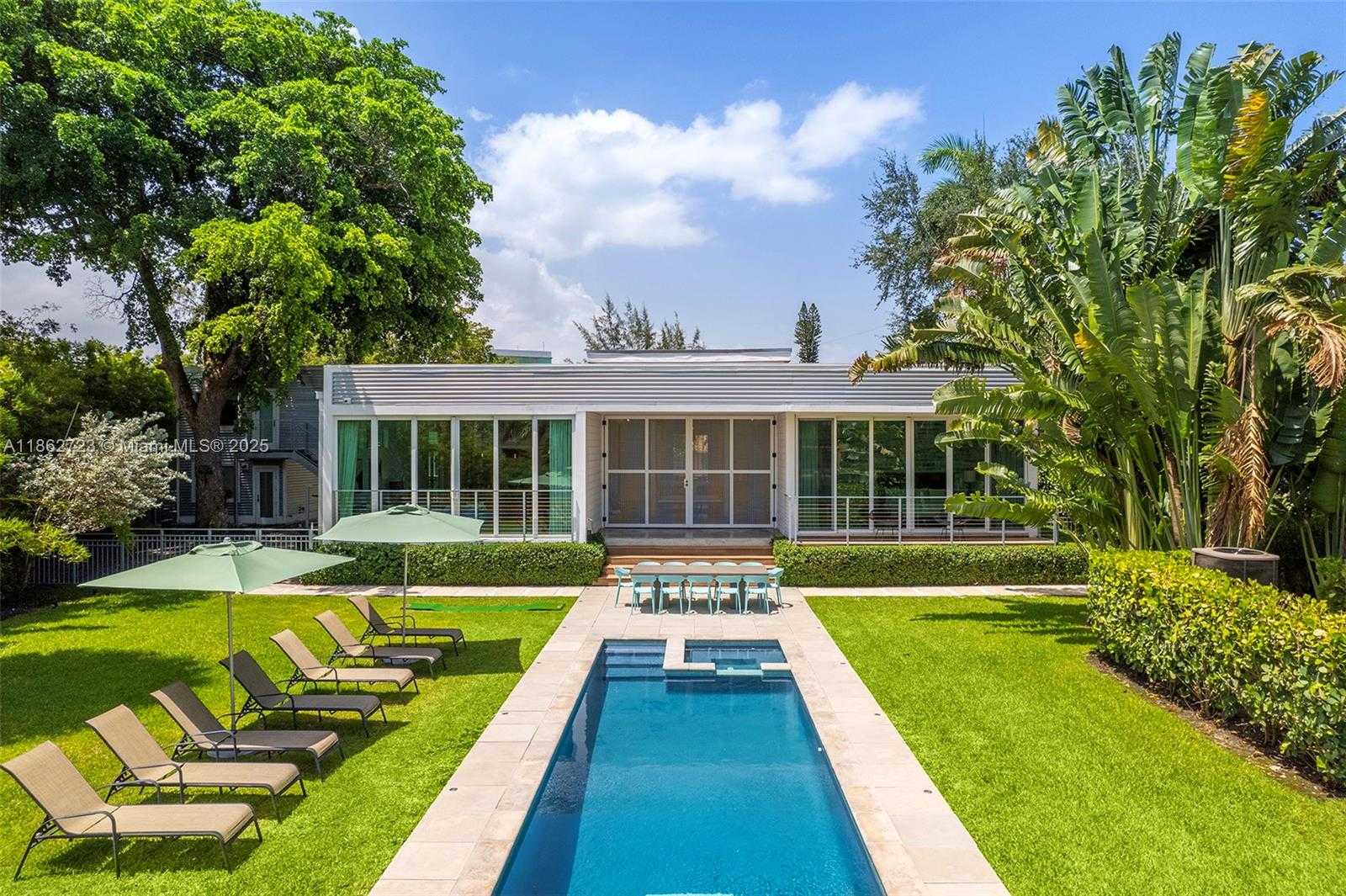 Small Image of 1000 NORTH EAST LITTLE RIVER DR, Miami Number 12