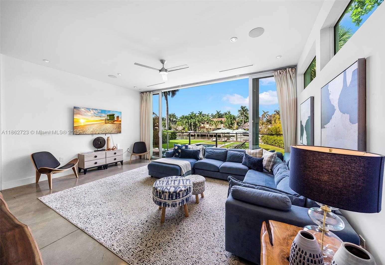 Small Image of 1000 NORTH EAST LITTLE RIVER DR, Miami Number 27
