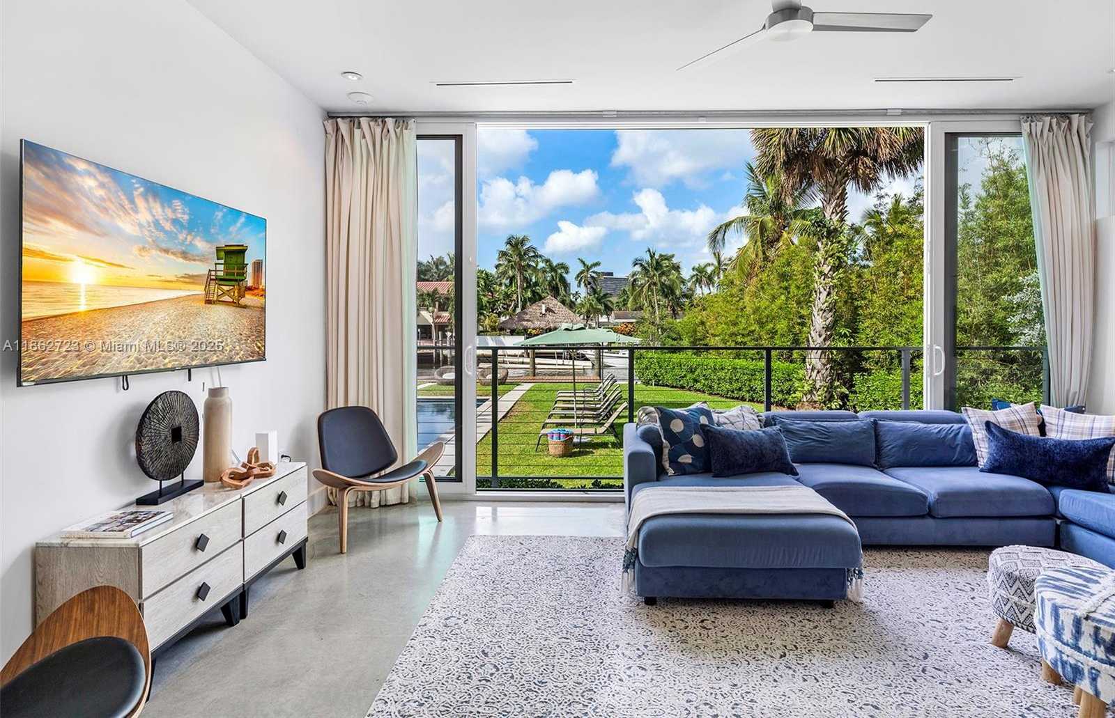 Small Image of 1000 NORTH EAST LITTLE RIVER DR, Miami Number 29